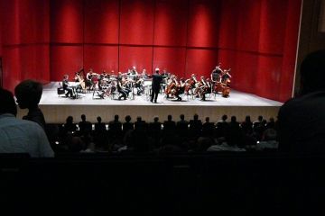 l'Orquestra Empordanet durant el concert ofert a l'Auditori  Espai Ter