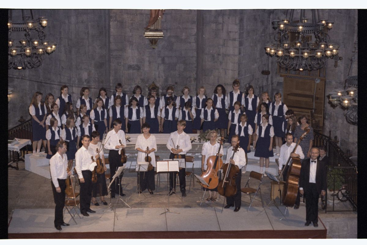 1995 - Els Petits Cantors de Praga, Zdena Souchova, i Vladislav Soucek, Orquestra de Cambra dels Solistes de Moràvia. Rostislav Haliska - 2