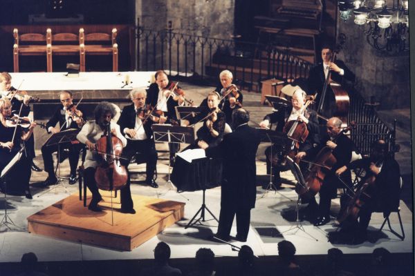 2000. Orquestra de Cambra de Moscou, Constantine Oberlian, Mischa Maisky