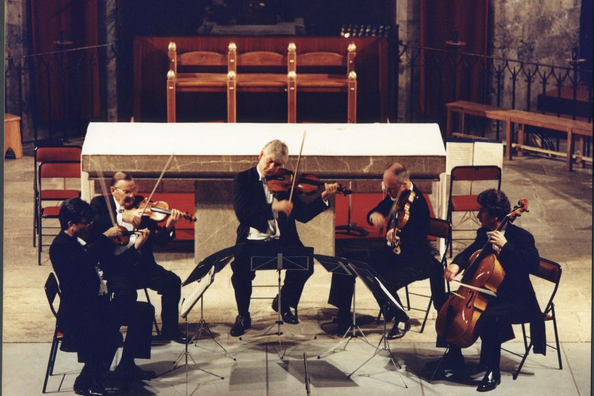 2000. Academy of St. Martin in the Fields Chamber Ensemble