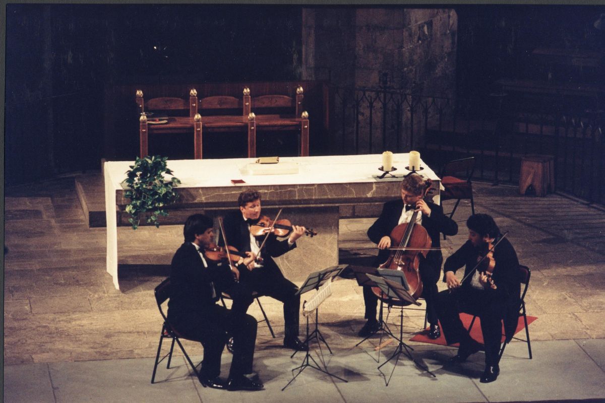 2001. Quartet Wihan 2