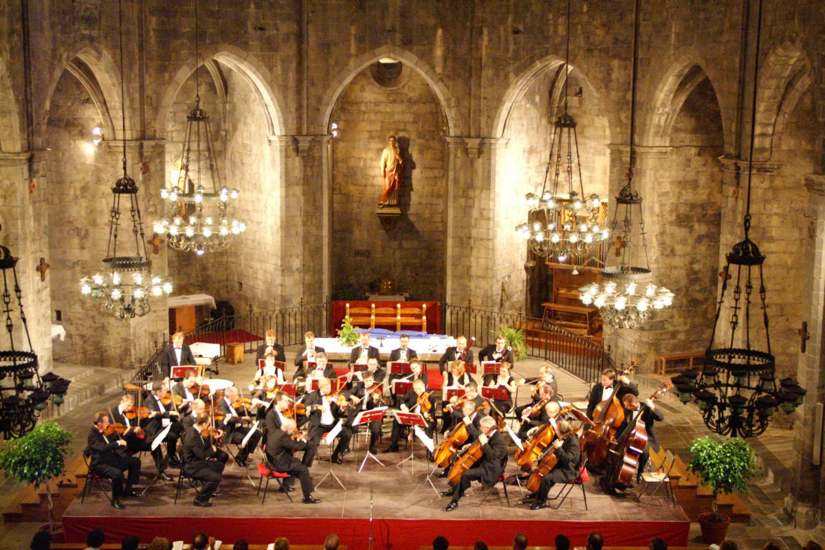 2006. Orquestra de Cambra de Praga, Antonin Hradi, Leticia Moreno 4