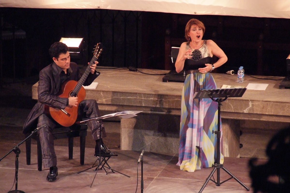 2008. María Bayo, Pablo Sainz Villegas-2