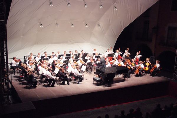 2008. Novosibirsk Philharmonic Orchestra, Thomas Sanderling, Olga Kern-2
