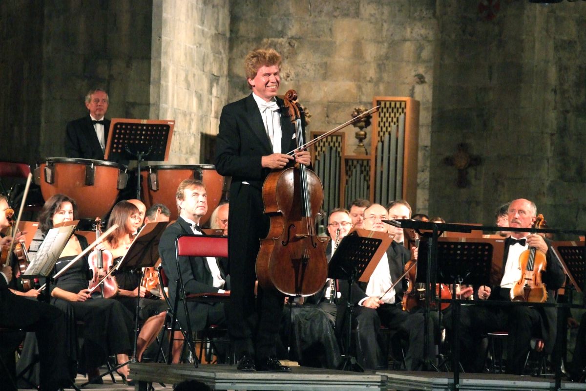 2009. Czech National Symphony Orchestra, Jan Chalupecký, Michal Kanka5