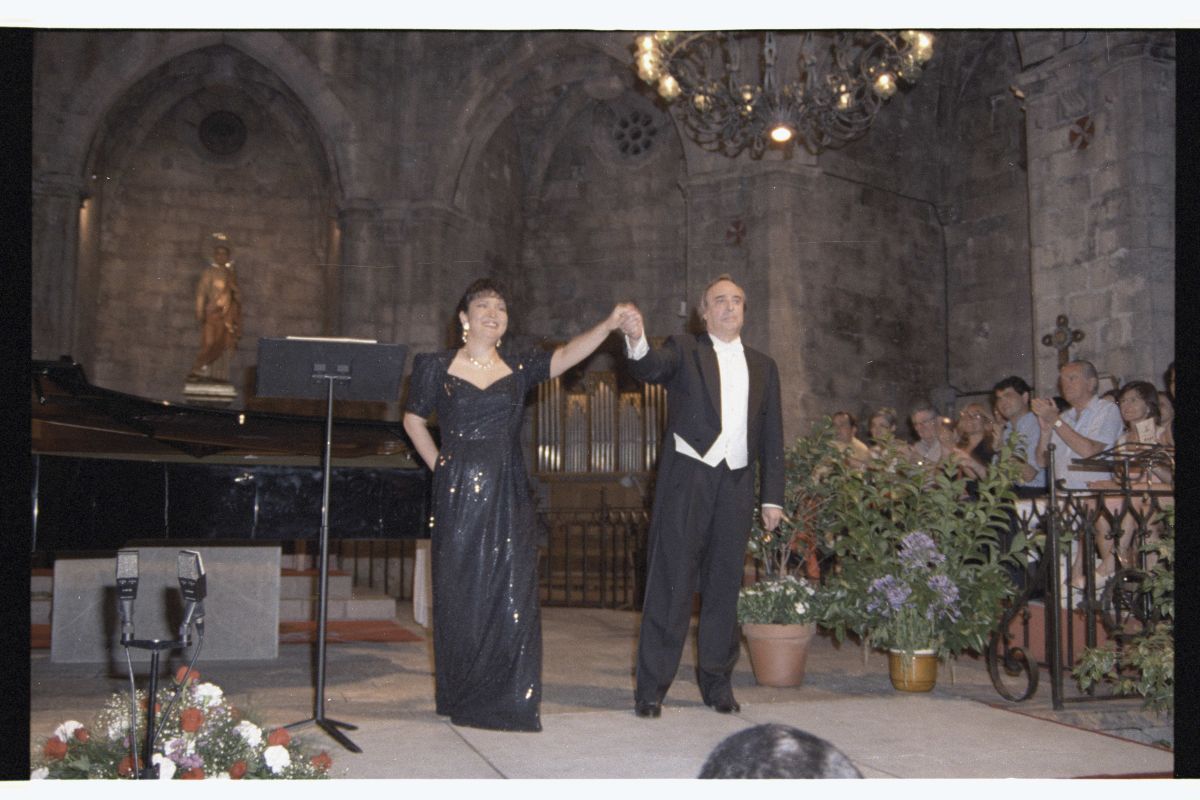1996 - Jaume Aragall, Hye jin Kim, Amparo García - 2
